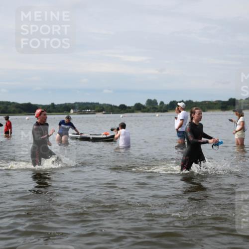 21.06.2026 - Viking Triathlon Michael Strokosch http://msf.ph/oto/9819798 21.06.2026 10:48:24 Schwimmen 101, 181, 185, 207, 209, 306, 495, 662 meine-sportfotos.de