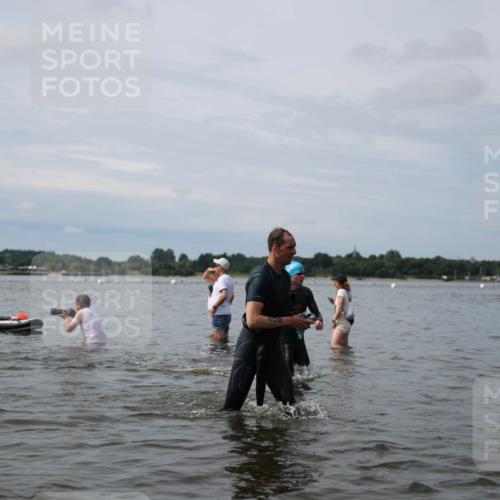 21.06.2026 - Viking Triathlon Michael Strokosch http://msf.ph/oto/9819816 21.06.2026 10:48:33 Schwimmen 181, 185, 207, 209, 223, 409, 495, 662 meine-sportfotos.de