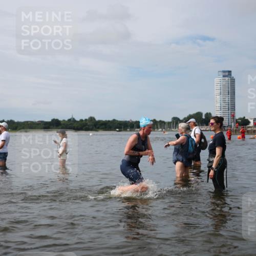 21.06.2026 - Viking Triathlon Michael Strokosch http://msf.ph/oto/9819828 21.06.2026 10:48:53 Schwimmen 223, 291, 378, 409, 434, 498, 549, 615 meine-sportfotos.de
