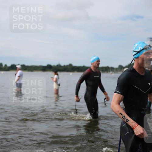 21.06.2026 - Viking Triathlon Michael Strokosch http://msf.ph/oto/9819911 21.06.2026 10:49:49 Schwimmen 75, 124, 178, 192, 298, 523, 629, 639, 659 meine-sportfotos.de