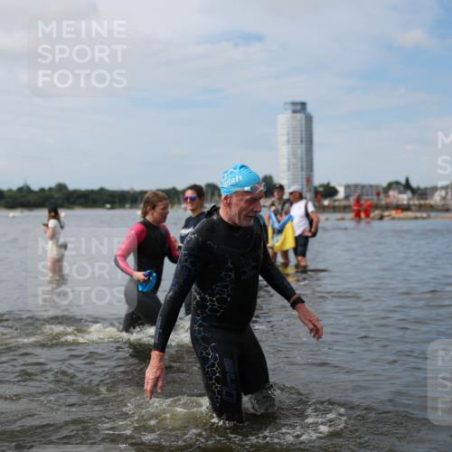 21.06.2026 - Viking Triathlon Michael Strokosch http://msf.ph/oto/9819997 21.06.2026 10:50:54 Schwimmen 66, 76, 184 meine-sportfotos.de