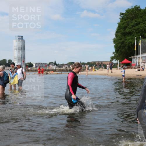 21.06.2026 - Viking Triathlon Michael Strokosch http://msf.ph/oto/9820000 21.06.2026 10:50:56 Schwimmen 66, 76, 184 meine-sportfotos.de