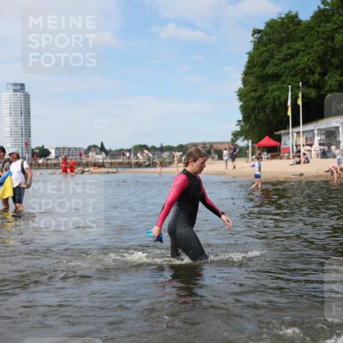 21.06.2026 - Viking Triathlon Michael Strokosch http://msf.ph/oto/9820001 21.06.2026 10:50:56 Schwimmen 66, 76, 184 meine-sportfotos.de