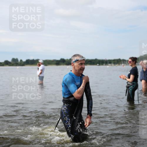 21.06.2026 - Viking Triathlon Michael Strokosch http://msf.ph/oto/9820004 21.06.2026 10:50:57 Schwimmen 66, 76, 184 meine-sportfotos.de
