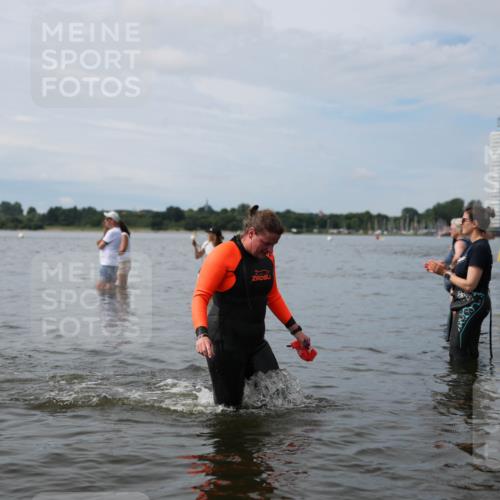 21.06.2026 - Viking Triathlon Michael Strokosch http://msf.ph/oto/9820026 21.06.2026 10:51:47 Schwimmen 252, 362, 512, 642 meine-sportfotos.de