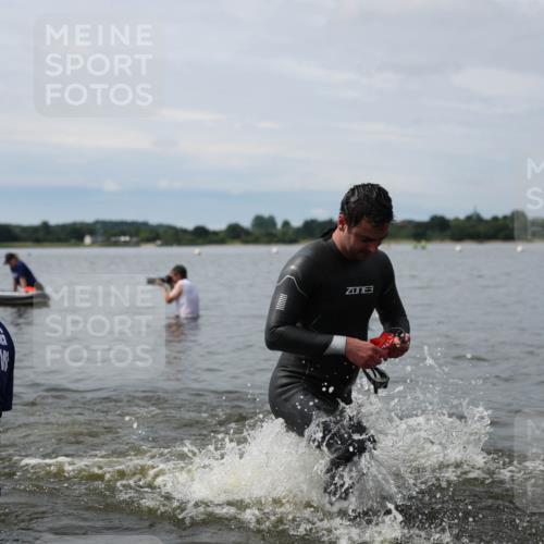 21.06.2026 - Viking Triathlon Michael Strokosch http://msf.ph/oto/9820077 21.06.2026 10:52:32 Schwimmen 624 meine-sportfotos.de