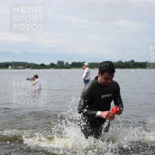 21.06.2026 - Viking Triathlon Michael Strokosch http://msf.ph/oto/9820078 21.06.2026 10:52:32 Schwimmen 624 meine-sportfotos.de