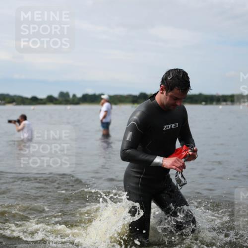 21.06.2026 - Viking Triathlon Michael Strokosch http://msf.ph/oto/9820079 21.06.2026 10:52:32 Schwimmen 624 meine-sportfotos.de