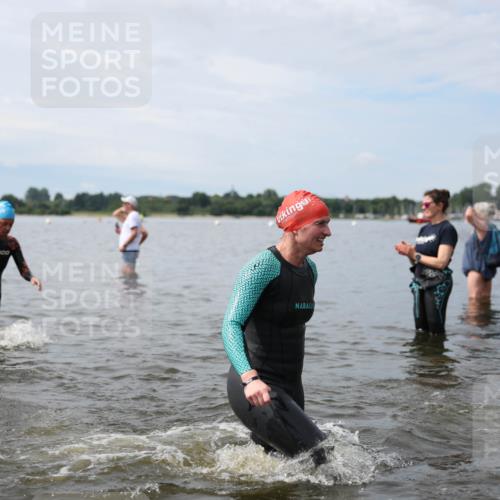 21.06.2026 - Viking Triathlon Michael Strokosch http://msf.ph/oto/9820110 21.06.2026 10:53:03 Schwimmen 133, 307, 433, 471, 532, 564, 622, 661 meine-sportfotos.de