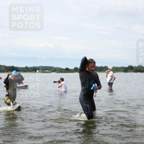 21.06.2026 - Viking Triathlon Michael Strokosch http://msf.ph/oto/9820120 21.06.2026 10:53:07 Schwimmen 92, 133, 307, 433, 471, 532, 564, 622, 661 meine-sportfotos.de