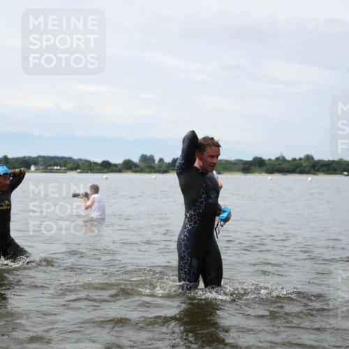 21.06.2026 - Viking Triathlon Michael Strokosch http://msf.ph/oto/9820122 21.06.2026 10:53:08 Schwimmen 92, 133, 283, 307, 433, 471, 532, 564, 622, 661 meine-sportfotos.de