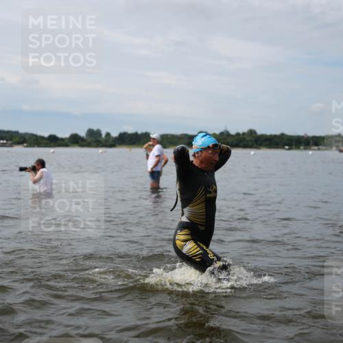 21.06.2026 - Viking Triathlon Michael Strokosch http://msf.ph/oto/9820128 21.06.2026 10:53:11 Schwimmen 92, 133, 283, 307, 433, 471, 564, 622, 661 meine-sportfotos.de