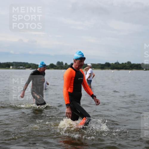 21.06.2026 - Viking Triathlon Michael Strokosch http://msf.ph/oto/9820145 21.06.2026 10:53:29 Schwimmen 59, 92, 182, 283, 365, 375, 538, 607 meine-sportfotos.de
