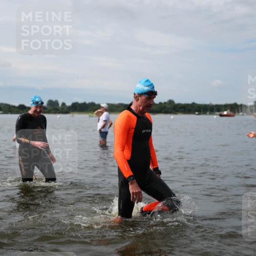 21.06.2026 - Viking Triathlon Michael Strokosch http://msf.ph/oto/9820148 21.06.2026 10:53:30 Schwimmen 59, 92, 182, 283, 365, 375, 538, 607 meine-sportfotos.de