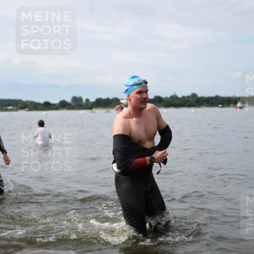 21.06.2026 - Viking Triathlon Michael Strokosch http://msf.ph/oto/9820174 21.06.2026 10:53:48 Schwimmen 61, 97, 190, 203, 257, 390, 515, 538, 607, 631 meine-sportfotos.de