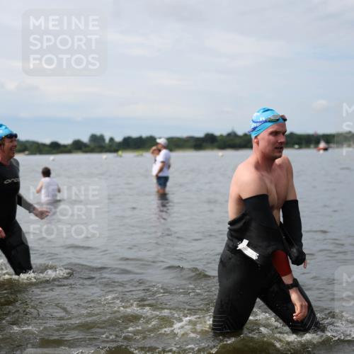 21.06.2026 - Viking Triathlon Michael Strokosch http://msf.ph/oto/9820176 21.06.2026 10:53:49 Schwimmen 61, 97, 190, 203, 257, 390, 515, 538, 631 meine-sportfotos.de