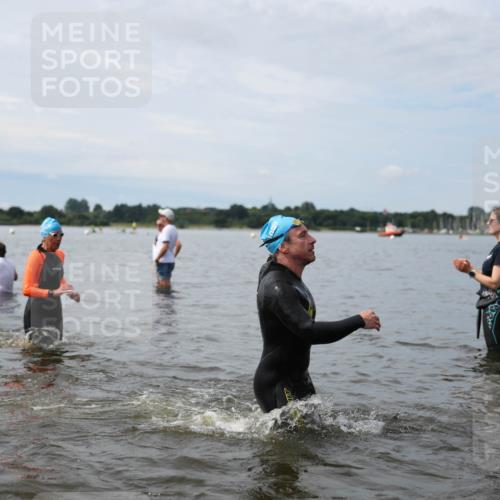 21.06.2026 - Viking Triathlon Michael Strokosch http://msf.ph/oto/9820192 21.06.2026 10:53:56 Schwimmen 61, 97, 190, 203, 237, 257, 390, 515, 631 meine-sportfotos.de