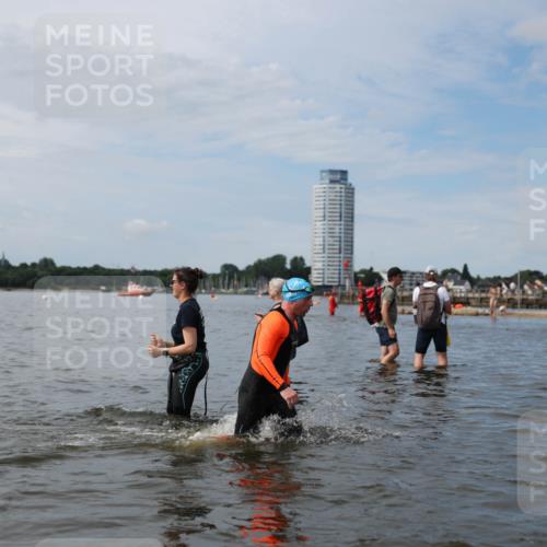 21.06.2026 - Viking Triathlon Michael Strokosch http://msf.ph/oto/9820209 21.06.2026 10:54:07 Schwimmen 61, 190, 237, 390, 557, 631 meine-sportfotos.de