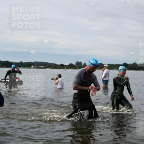 21.06.2026 - Viking Triathlon Michael Strokosch http://msf.ph/oto/9820212 21.06.2026 10:54:22 Schwimmen 413, 427, 504, 557, 613 meine-sportfotos.de