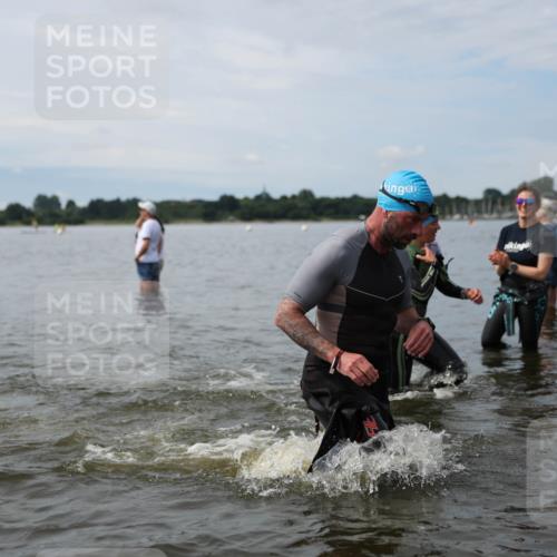21.06.2026 - Viking Triathlon Michael Strokosch http://msf.ph/oto/9820217 21.06.2026 10:54:24 Schwimmen 413, 427, 504, 557, 613 meine-sportfotos.de