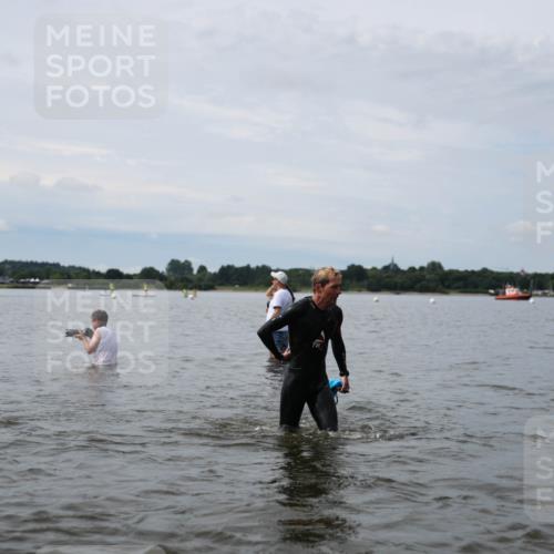 21.06.2026 - Viking Triathlon Michael Strokosch http://msf.ph/oto/9820218 21.06.2026 10:54:29 Schwimmen 275, 413, 427, 504, 557, 613 meine-sportfotos.de