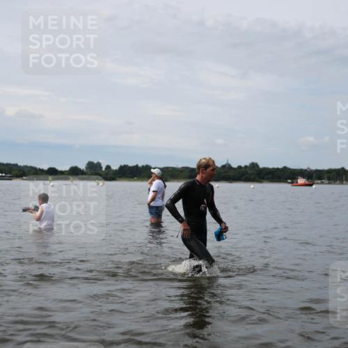21.06.2026 - Viking Triathlon Michael Strokosch http://msf.ph/oto/9820219 21.06.2026 10:54:29 Schwimmen 275, 413, 427, 504, 557, 613 meine-sportfotos.de