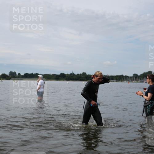 21.06.2026 - Viking Triathlon Michael Strokosch http://msf.ph/oto/9820223 21.06.2026 10:54:30 Schwimmen 275, 413, 427, 504, 557, 613 meine-sportfotos.de