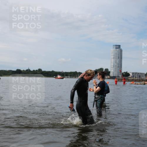 21.06.2026 - Viking Triathlon Michael Strokosch http://msf.ph/oto/9820226 21.06.2026 10:54:31 Schwimmen 275, 413, 427, 504, 557, 613 meine-sportfotos.de