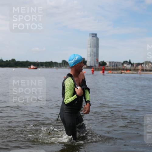21.06.2026 - Viking Triathlon Michael Strokosch http://msf.ph/oto/9820246 21.06.2026 10:54:43 Schwimmen 52, 244, 275, 309, 347, 424, 504, 509, 613 meine-sportfotos.de