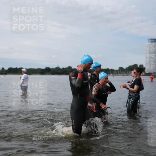 21.06.2026 - Viking Triathlon Michael Strokosch http://msf.ph/oto/9820258 21.06.2026 10:54:48 Schwimmen 52, 160, 244, 275, 309, 347, 424, 509 meine-sportfotos.de
