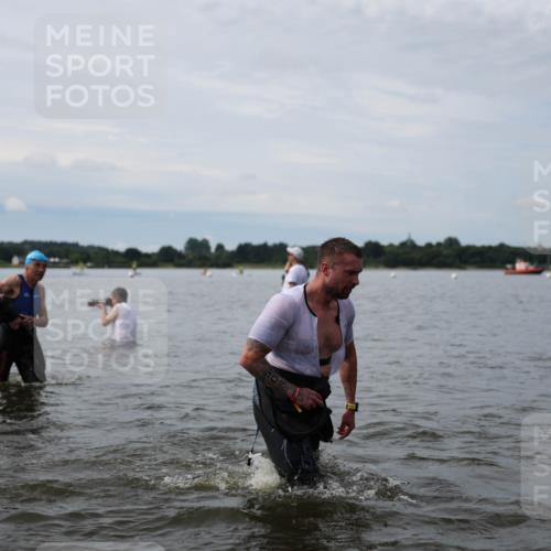 21.06.2026 - Viking Triathlon Michael Strokosch http://msf.ph/oto/9820265 21.06.2026 10:54:52 Schwimmen 52, 160, 244, 275, 309, 347, 424, 509 meine-sportfotos.de