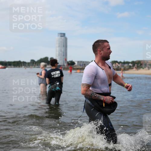 21.06.2026 - Viking Triathlon Michael Strokosch http://msf.ph/oto/9820273 21.06.2026 10:54:54 Schwimmen 52, 160, 244, 275, 309, 347, 424, 509 meine-sportfotos.de