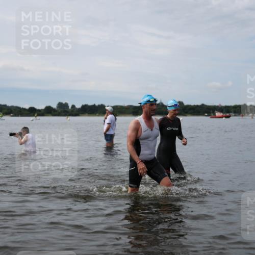 21.06.2026 - Viking Triathlon Michael Strokosch http://msf.ph/oto/9820285 21.06.2026 10:55:10 Schwimmen 160, 305, 344, 561, 566 meine-sportfotos.de