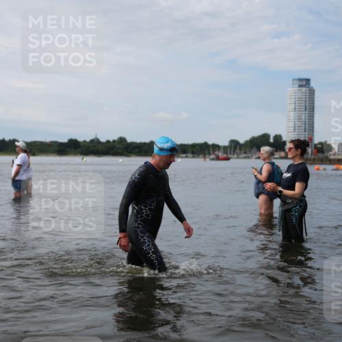 21.06.2026 - Viking Triathlon Michael Strokosch http://msf.ph/oto/9820324 21.06.2026 10:55:41 Schwimmen 77, 81, 264, 417 meine-sportfotos.de