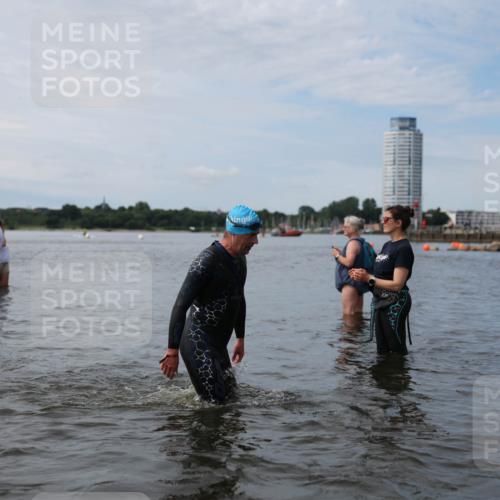 21.06.2026 - Viking Triathlon Michael Strokosch http://msf.ph/oto/9820325 21.06.2026 10:55:42 Schwimmen 77, 81, 264, 417 meine-sportfotos.de