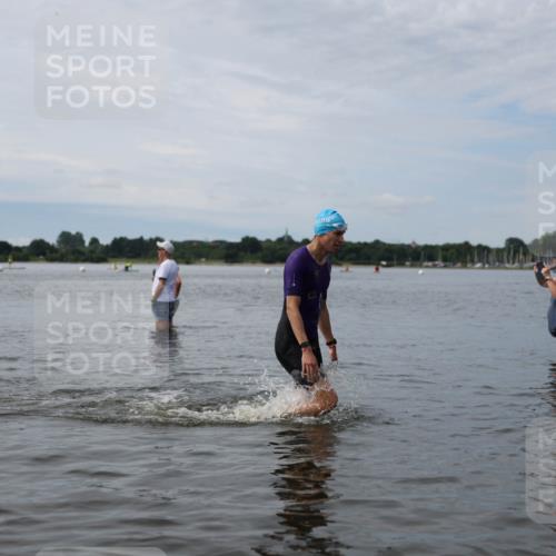 21.06.2026 - Viking Triathlon Michael Strokosch http://msf.ph/oto/9820338 21.06.2026 10:56:06 Schwimmen 24, 117, 357, 502 meine-sportfotos.de
