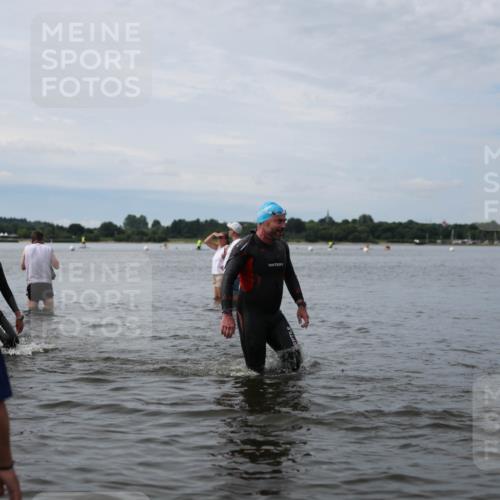 21.06.2026 - Viking Triathlon Michael Strokosch http://msf.ph/oto/9820361 21.06.2026 10:56:14 Schwimmen 24, 117, 127, 357, 502 meine-sportfotos.de