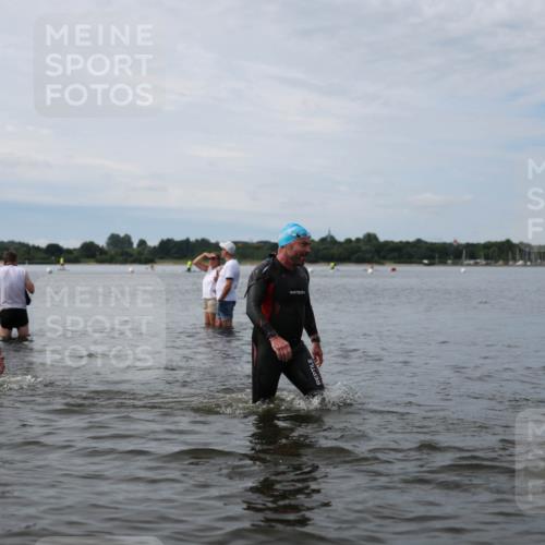 21.06.2026 - Viking Triathlon Michael Strokosch http://msf.ph/oto/9820362 21.06.2026 10:56:14 Schwimmen 24, 117, 127, 357, 502 meine-sportfotos.de