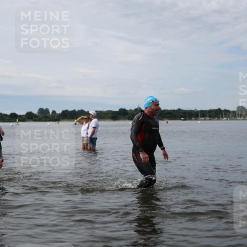 21.06.2026 - Viking Triathlon Michael Strokosch http://msf.ph/oto/9820364 21.06.2026 10:56:15 Schwimmen 24, 117, 127, 357, 502 meine-sportfotos.de