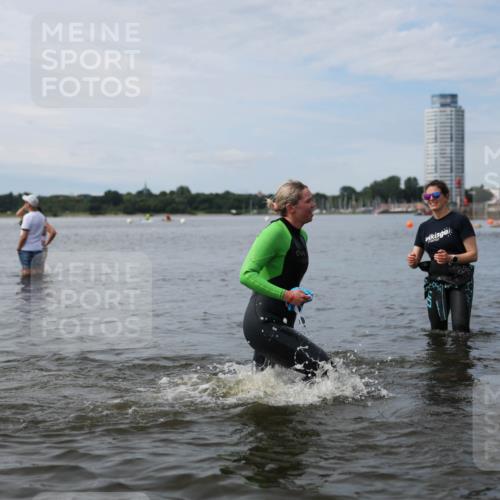 21.06.2026 - Viking Triathlon Michael Strokosch http://msf.ph/oto/9820375 21.06.2026 10:56:22 Schwimmen 24, 127, 357, 374 meine-sportfotos.de