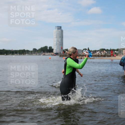 21.06.2026 - Viking Triathlon Michael Strokosch http://msf.ph/oto/9820379 21.06.2026 10:56:23 Schwimmen 24, 127, 357, 374 meine-sportfotos.de