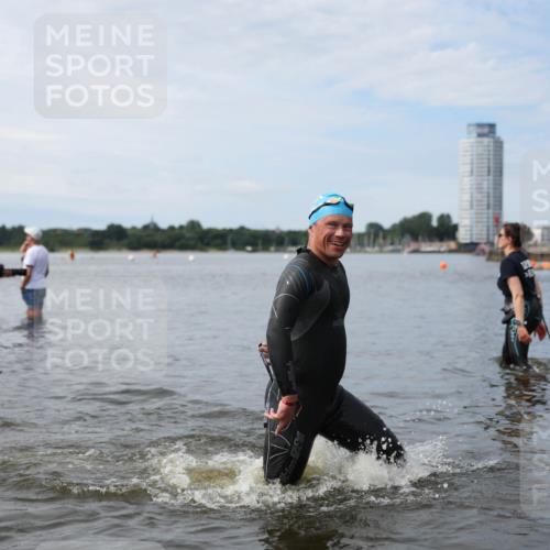 21.06.2026 - Viking Triathlon Michael Strokosch http://msf.ph/oto/9820387 21.06.2026 10:56:37 Schwimmen 374 meine-sportfotos.de