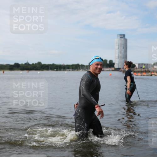 21.06.2026 - Viking Triathlon Michael Strokosch http://msf.ph/oto/9820388 21.06.2026 10:56:37 Schwimmen 374 meine-sportfotos.de