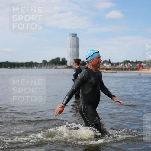21.06.2026 - Viking Triathlon Michael Strokosch http://msf.ph/oto/9820391 21.06.2026 10:56:38 Schwimmen 374 meine-sportfotos.de