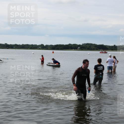 21.06.2026 - Viking Triathlon Michael Strokosch http://msf.ph/oto/9820394 21.06.2026 10:57:13 Schwimmen 401 meine-sportfotos.de