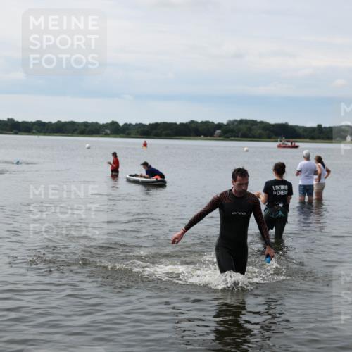 21.06.2026 - Viking Triathlon Michael Strokosch http://msf.ph/oto/9820395 21.06.2026 10:57:13 Schwimmen 401 meine-sportfotos.de