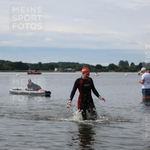 21.06.2026 - Viking Triathlon Michael Strokosch http://msf.ph/oto/9820403 21.06.2026 10:57:28 Schwimmen 652 meine-sportfotos.de