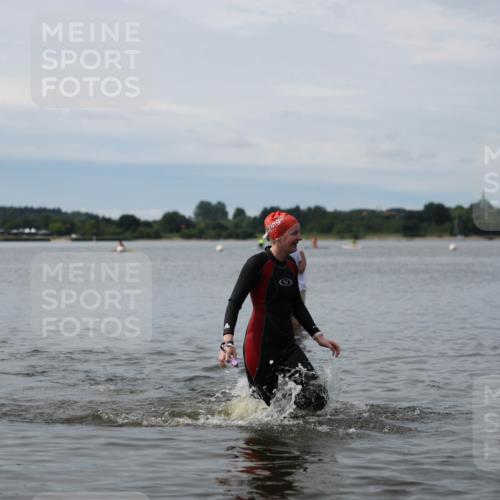 21.06.2026 - Viking Triathlon Michael Strokosch http://msf.ph/oto/9820409 21.06.2026 10:57:30 Schwimmen 652 meine-sportfotos.de