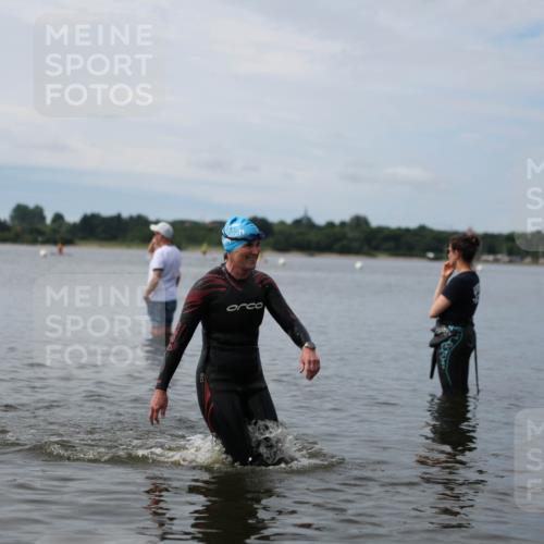 21.06.2026 - Viking Triathlon Michael Strokosch http://msf.ph/oto/9820419 21.06.2026 10:57:46 Schwimmen 224 meine-sportfotos.de