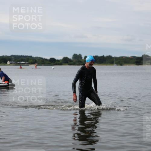 21.06.2026 - Viking Triathlon Michael Strokosch http://msf.ph/oto/9820427 21.06.2026 10:58:24 Schwimmen 439 meine-sportfotos.de